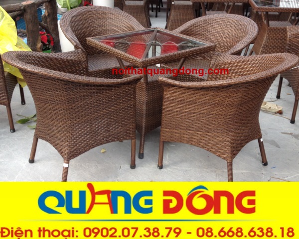 Bàn ghế giả mây QD-074|ghế cafe,resort sân vườn cao cấp. Bàn ghế giả mây QD-074 màu nâu giả gỗ đẹp mắt, thiết kế đẹp dành cho sân vườn cafe, resort.