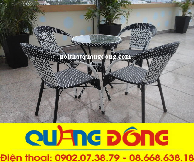 Bàn ghế cafe sân vườn|bàn ghế giả mây QD-281 Bàn ghé giả mây QD-281 màu trắng đen đan mắt cáo, gọn gàng, thanh lịch cho nhiều không gian cafe sân vườn.