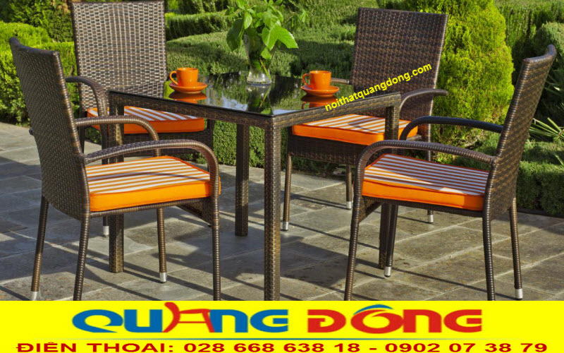 Bàn ghế giả mây QD-324|Bàn ghế sân vườn Bàn ghế nhựa giả mây QD-324 thiết kế đơn giản nhưng rất được ưu chộng, độ bền cao, công ty sản xuất Nội Thất Quang Đông.