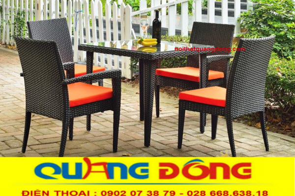 B&agrave;n ghế giả m&acirc;y QD-363 kiểu d&aacute;ng vu&ocirc;ng ấn tượng, độ bền cao, đpẹ cho mọi qu&aacute;n cafe