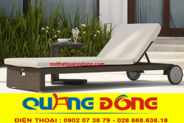 Ghế nằm hồ bơi QD-252|Ghế hồ bơi nhựa giả mây Ghế hồ bơi nhựa giả mây màu nâu, khung bằng thép mạ kẽm sơn tinh điện, kiểu dáng đơn giãn, tinh tế.