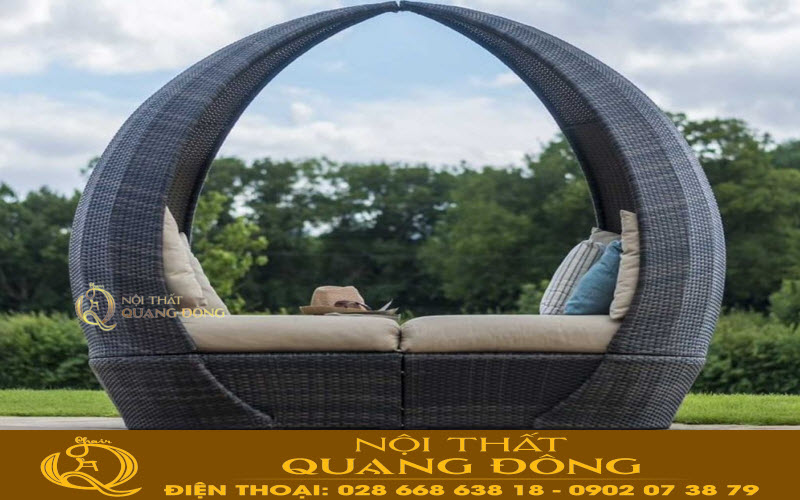 Giường nằm tắm nắng bể bơi thiết kế mái vòm độc lạ đẹp mắt Mẫu giường nằm thư giãn cho bể bơi, bãi biển bằng nhựa giả mây được thiết kế mái vòm hoàn toàn mới