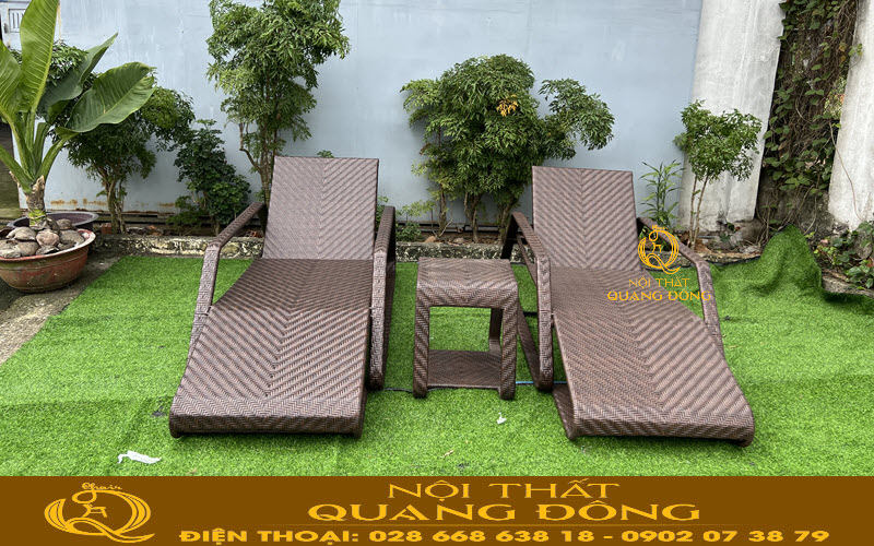 Ghế nằm hồ bơi sang trọng. kiểu dáng cứng cáp tạo cảm giác thoải mái khi sử dụng