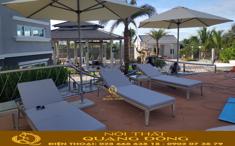 Làm sao để mua được ghế hồ bơi ngoài trời chất lượng?