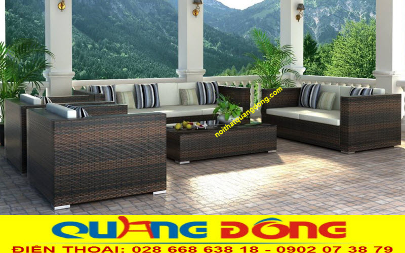 Sofa nhựa giả m&acirc;y QD-108 l&agrave; bộ b&agrave;n ghế sofa g&oacute;c đan m&acirc;y nhựa bản dẹp d&agrave;nh cho ph&ograve;ng kh&aacute;ch đẹp.