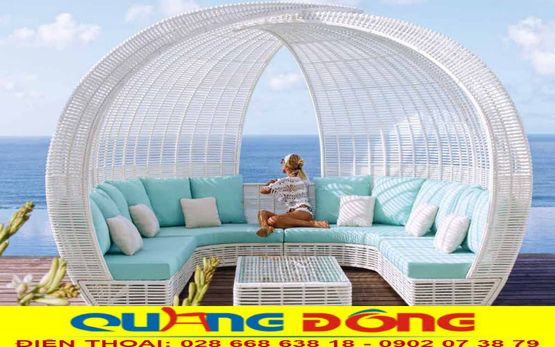 Màu sắc trắng tinh khôi cho mẫu sofa ngoài trời QD-660 thêm lựa chọn cho khách hàng