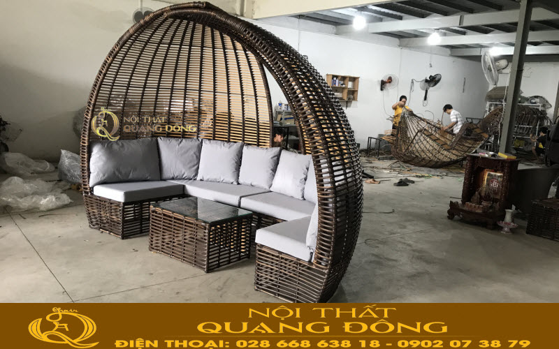 Một góc chụp nghiêng mẫu sofa mây nhựa mái vòm QD-660